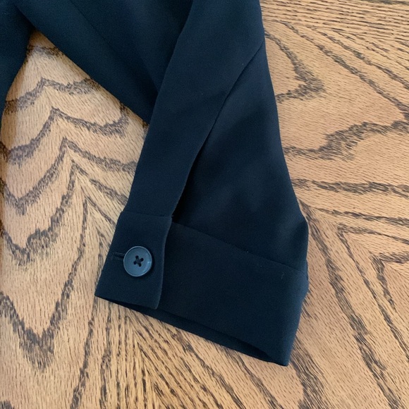 Modest Covington Woman dressy long sleeve black jacket with black lining. - Picture 9 of 9